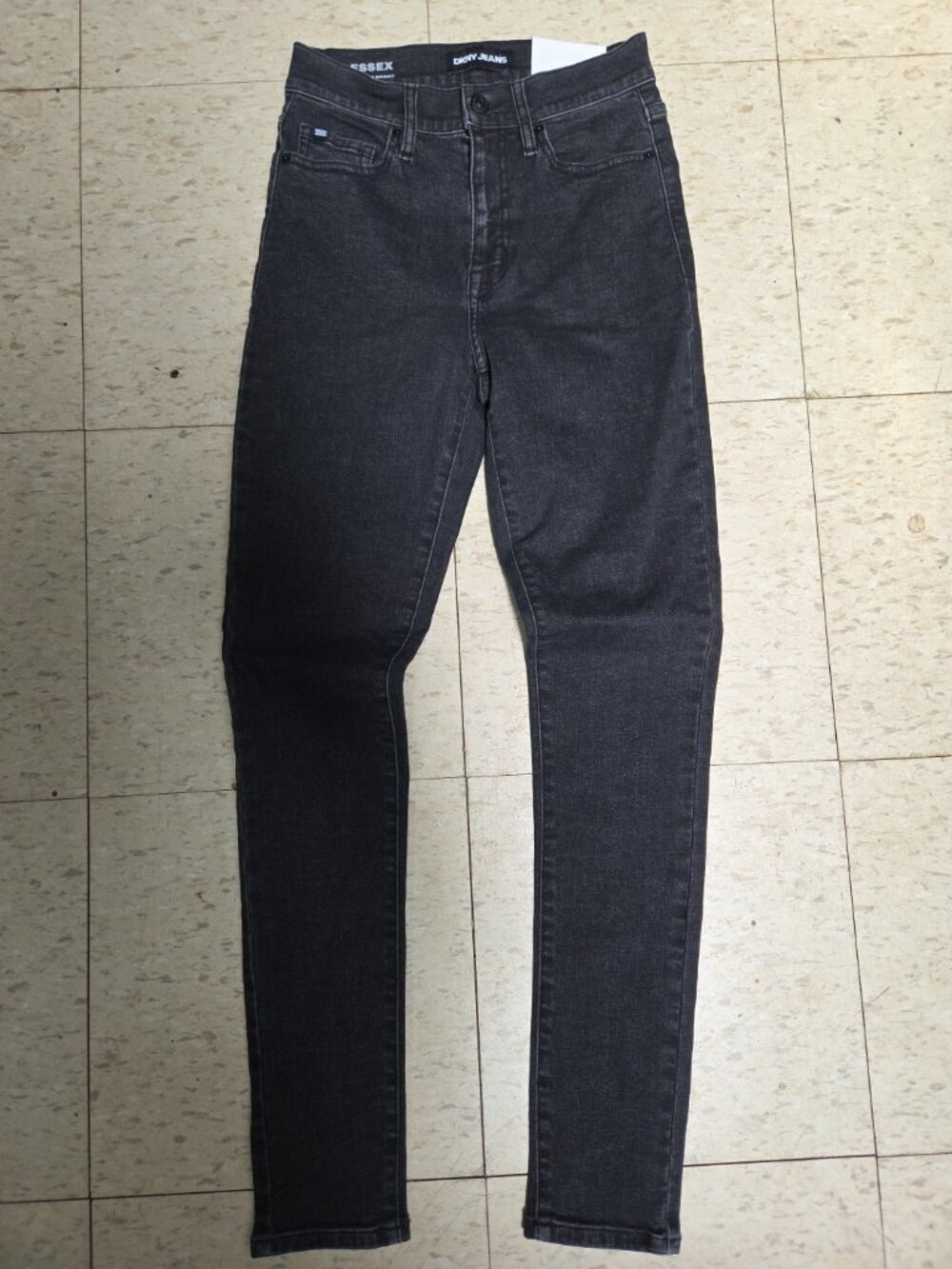 DKNY Black Essex High Rise Skinny Jeans size 24 X 29 NWT